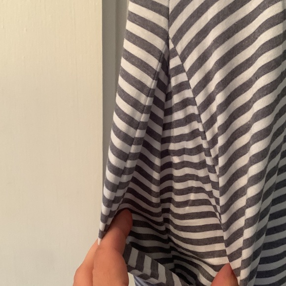 Sleeveless dress - Picture 5 of 6